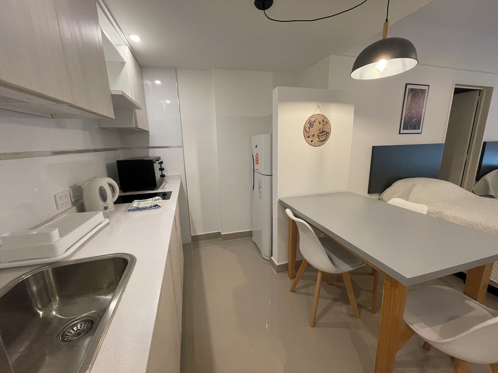 Ayres Suites Moreno