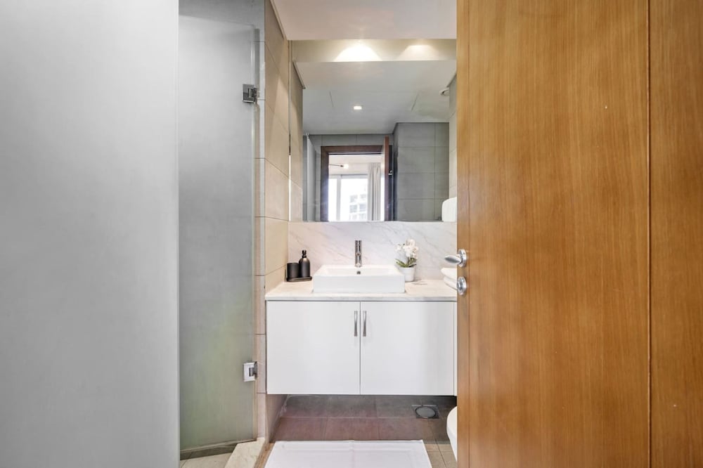 Luxury 2BR Maid Enjoy Stunning Marina View