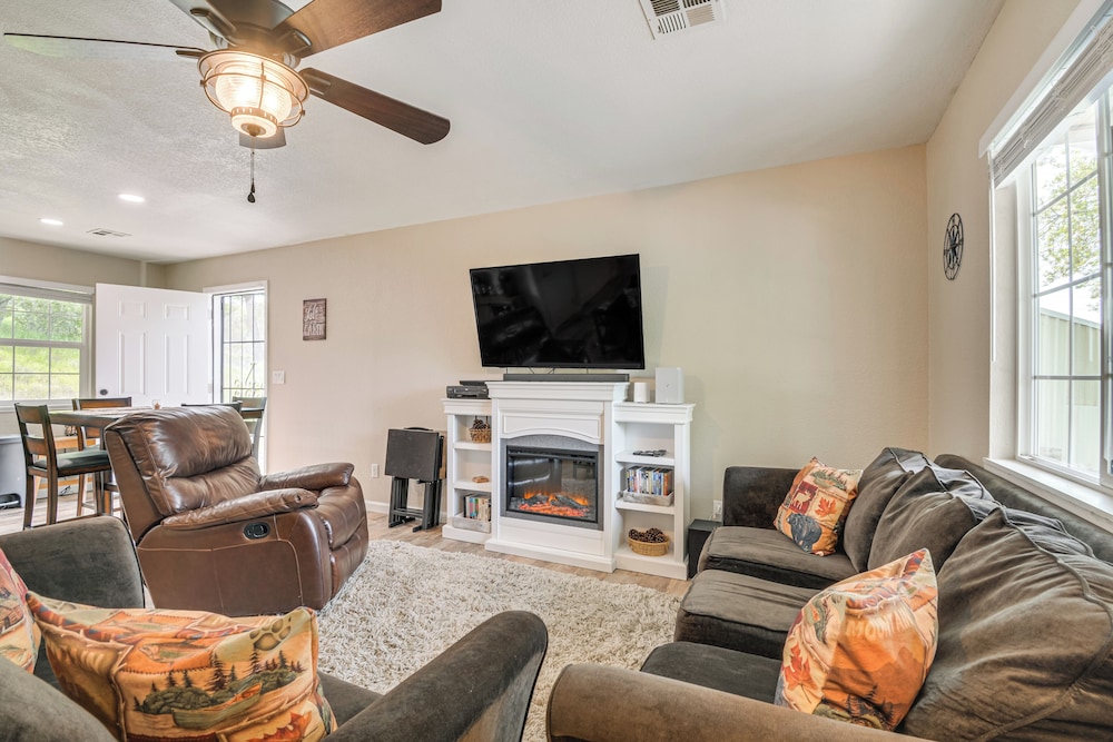 Coulterville Home w/ Gazebo Near Lakes & Hiking!