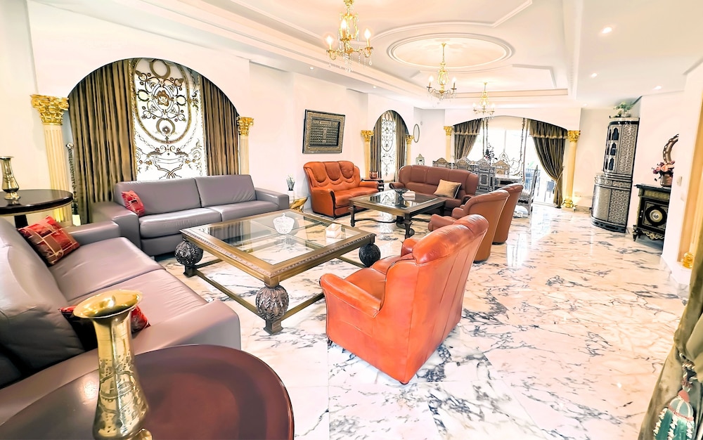 L'Orchidée - Luxury Suites