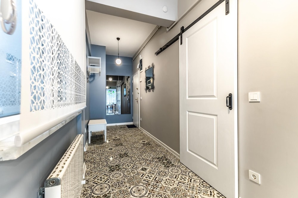 Exquisite and Central Flat in Bar Street Kadikoy