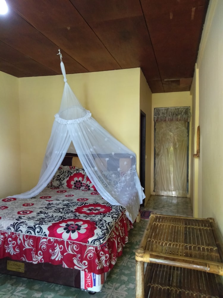 Merlyn Guest House view 4