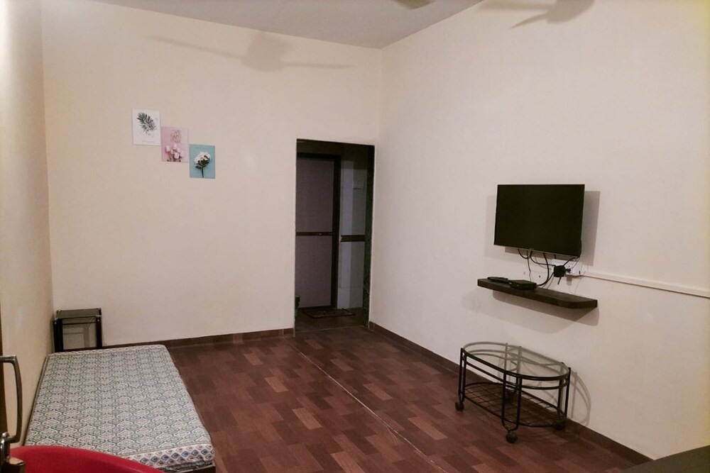 Springfield Family Apartment view 3