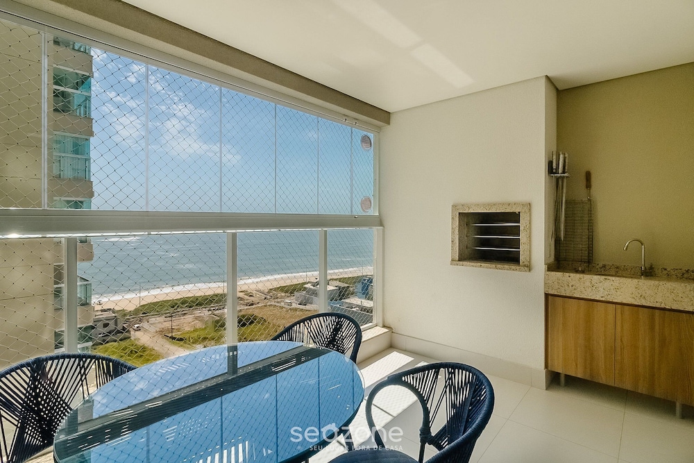 SHC - Condominium With Pool 50m From the Beach in Picarras