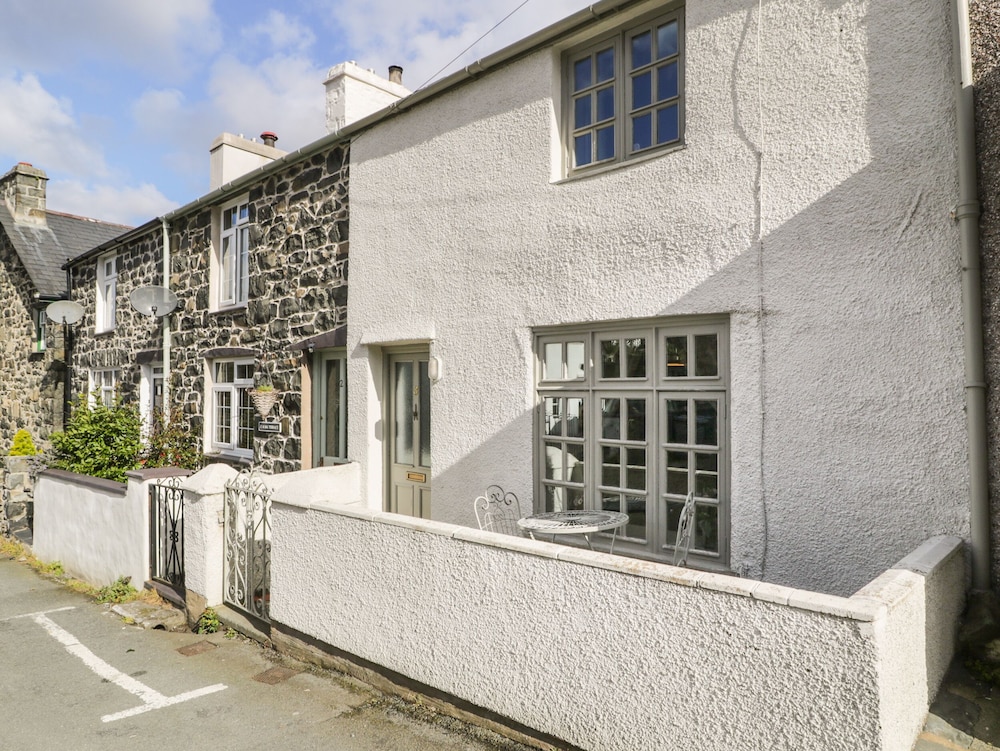 3 Alma Terrace