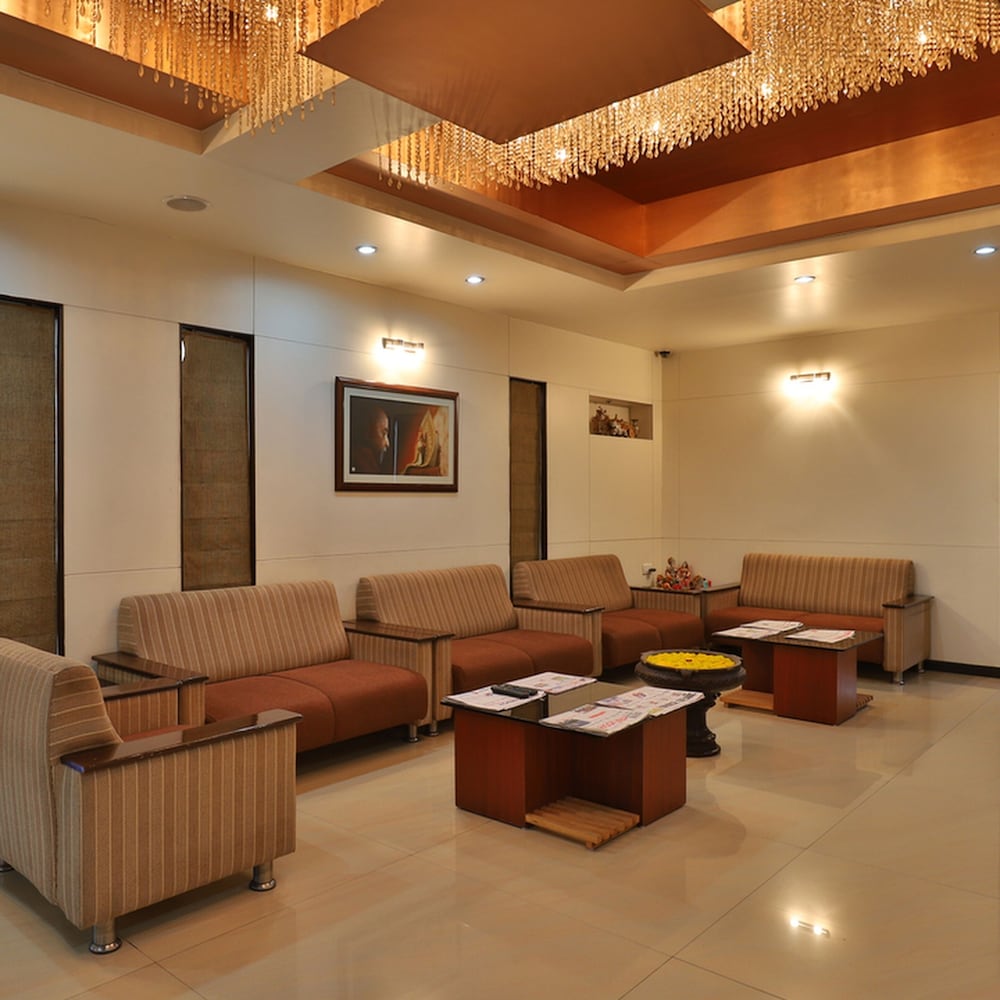Hotel Rama Residency