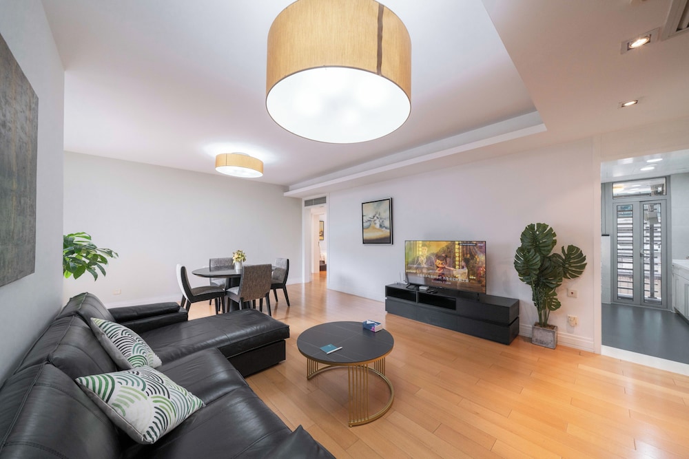 Tyms 3BR 2BA Apt Xujiahui Center