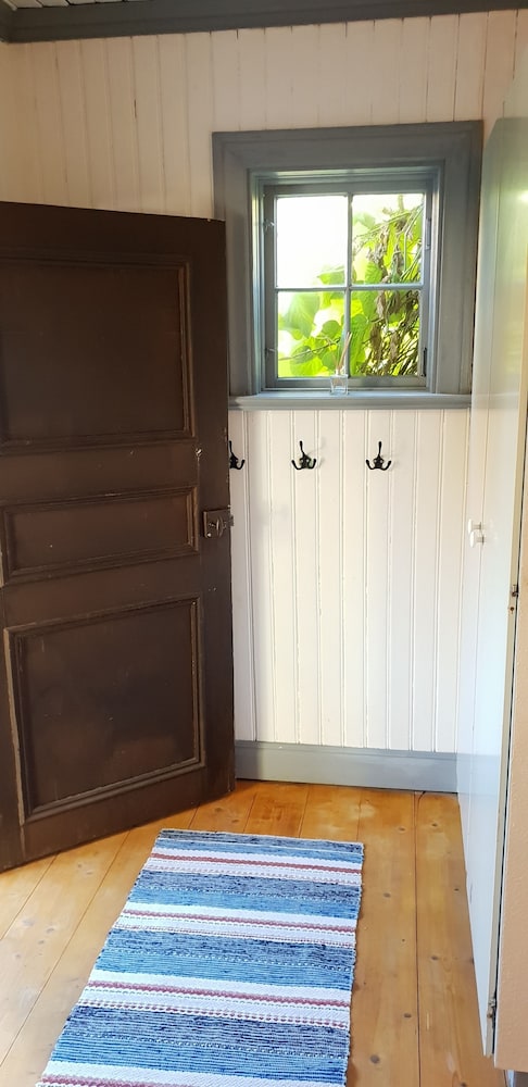 Varmdovagen B&B Cottage