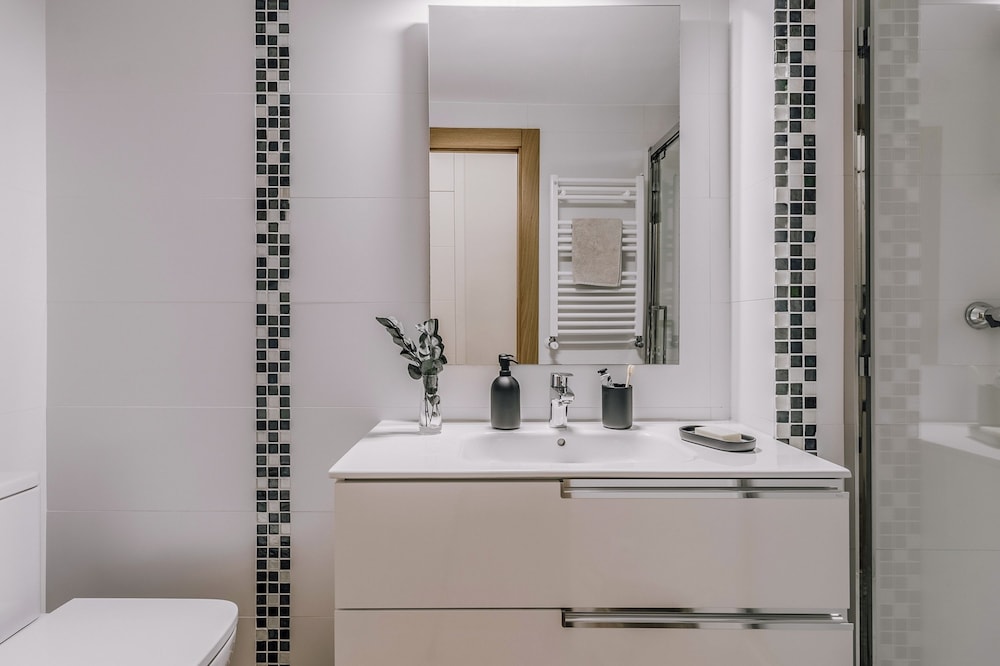 Tupiza - 3 Bedrooms and Office in Goya