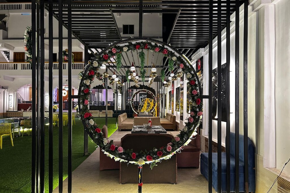Hotel Seven Apple