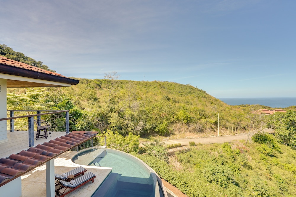 Luxury Home w/ Views & Infinity Pool: Near Beach!