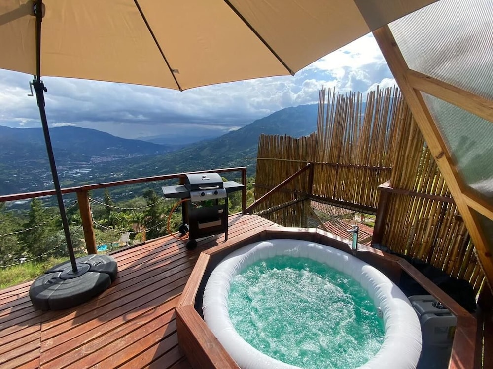 Sky View Glamping
