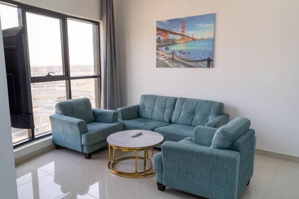 1BR Near Metro and Tramp