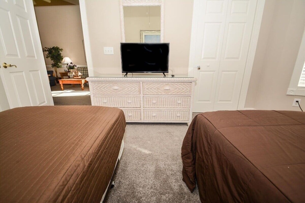 Magnolia Pointe 4878-402 2 Bedroom Condo
