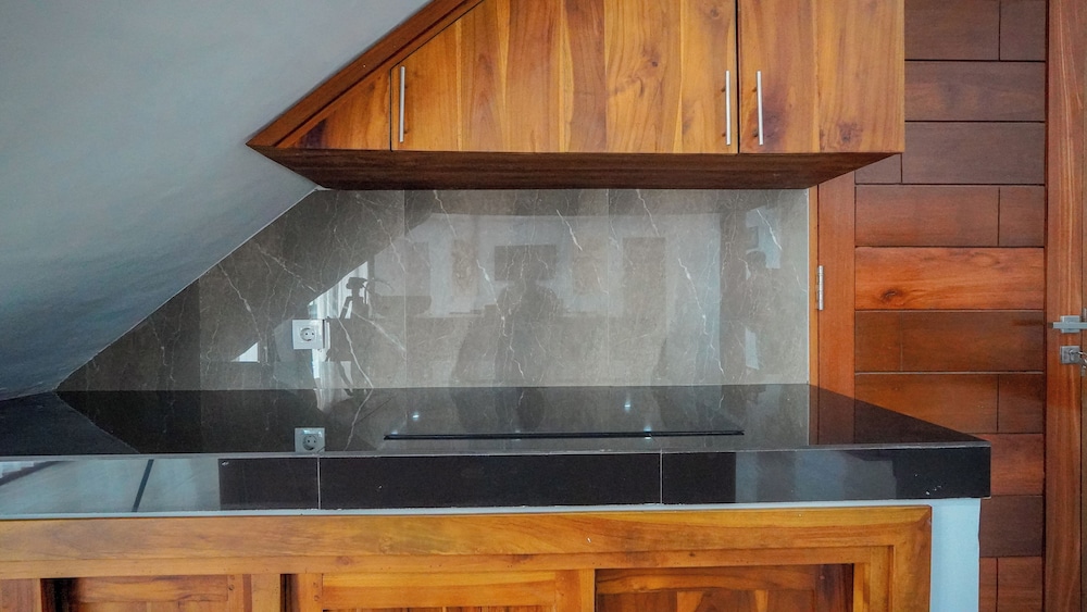 Mona Bali Guest House