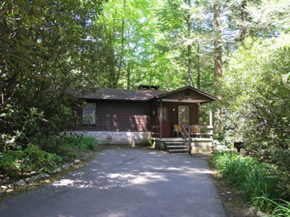 Cabins at Twinbrook Resort