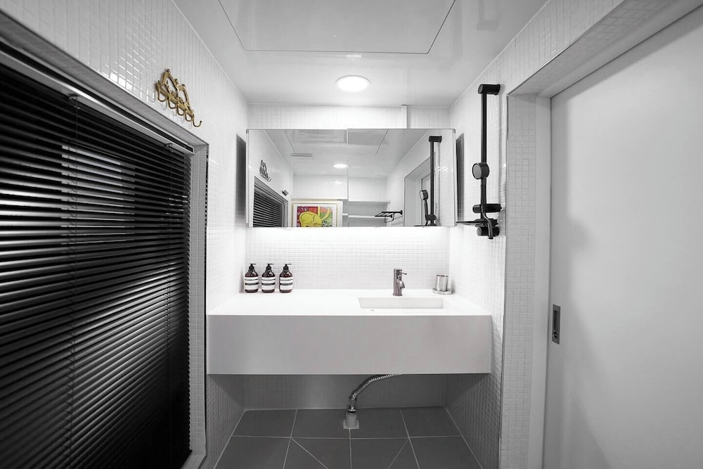 F9 Tailor Serviced Home near Hongik Univ