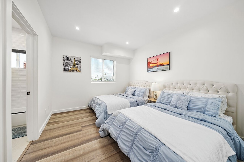Cozy Bedroom Los Angeles