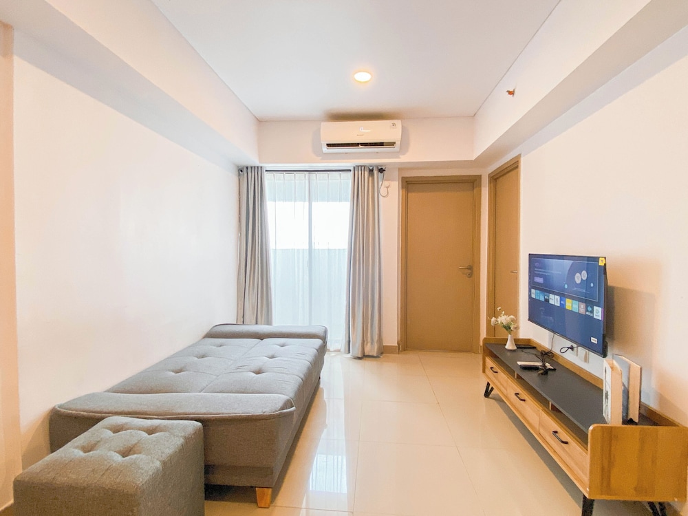 Comfort And Simply Look 2Br At Meikarta Apartment