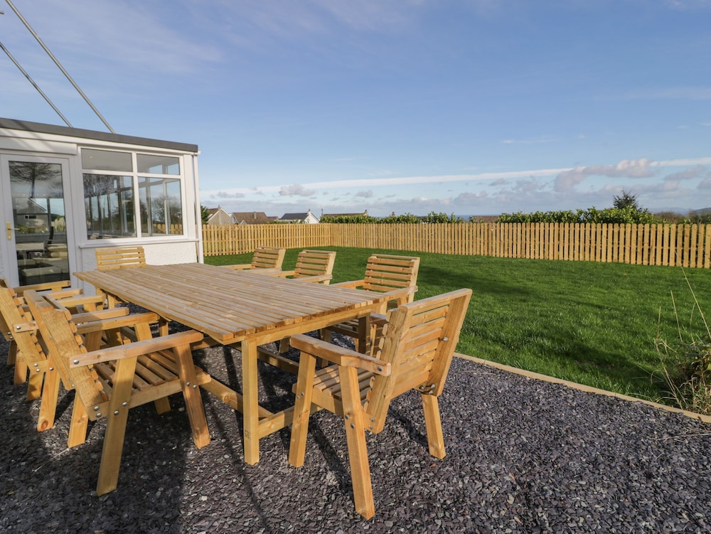 Top Of The Lane Luxury Holiday Apartment