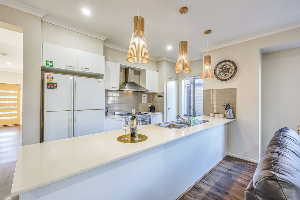 StayAU Pakenham 5 BRM Oasis Pet-friendly