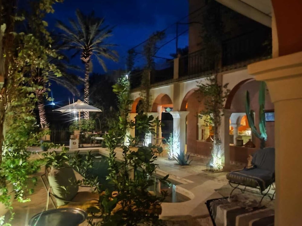 Room in Guest Room - Charming Guest House With Pool for 2 People view 5