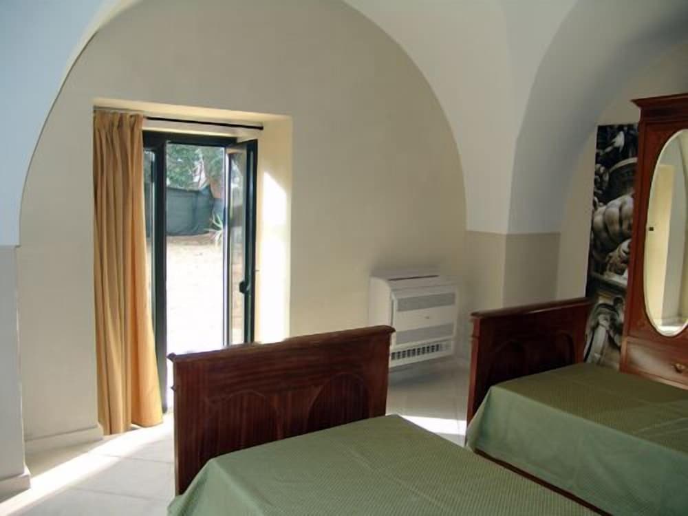 Villa Lucrezio Resort