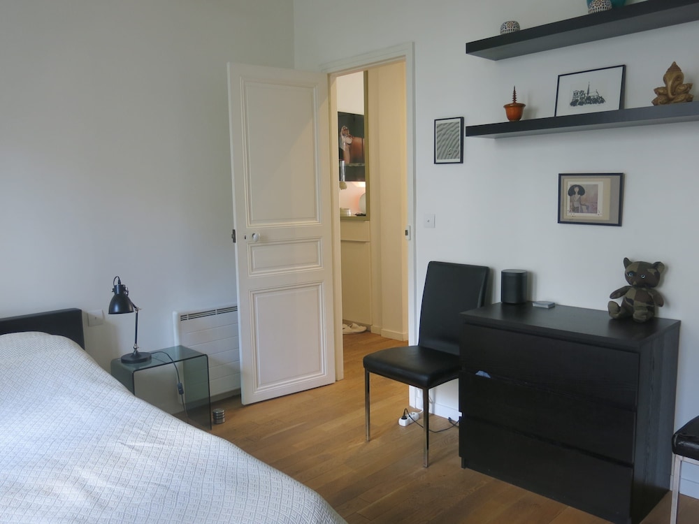 1 Bedroom in two Bedroom Luxe Marais Bretagne Citycosy