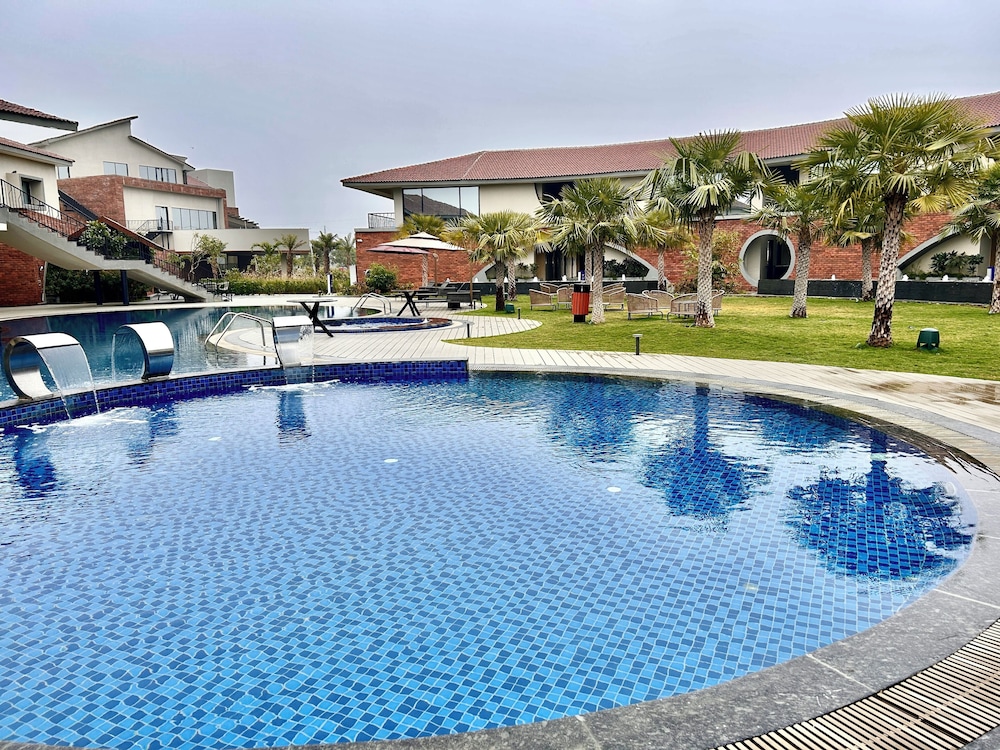 The Aaureum Resort & International Convention Centre