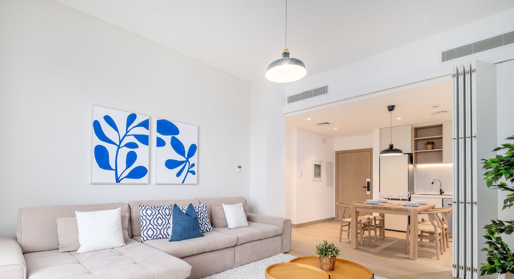 LUX The Le Pont Sea View Suite
