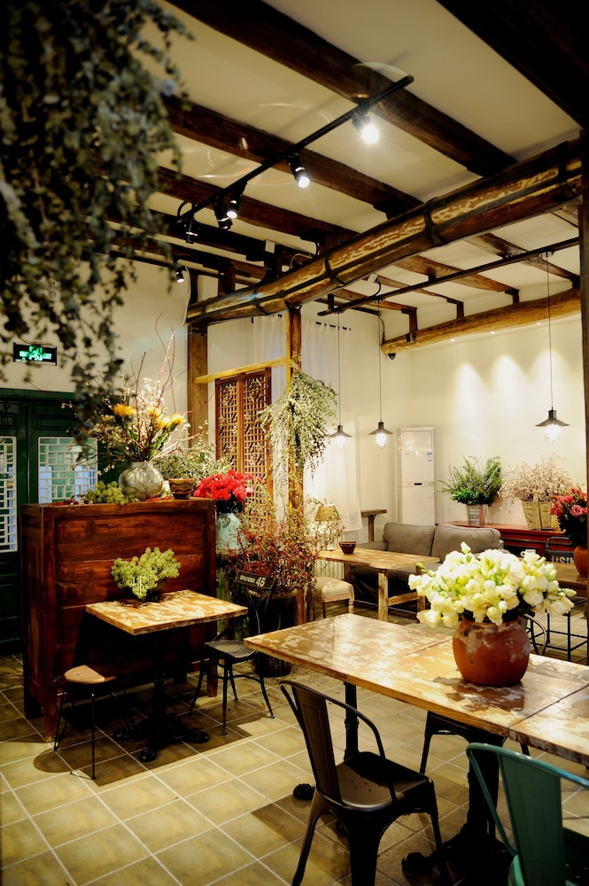 Peking Station Youth Hostel