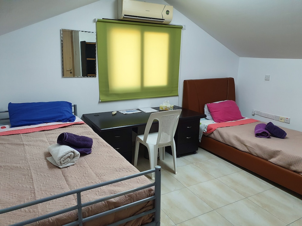 Acticon Rooms Larnaca view 5