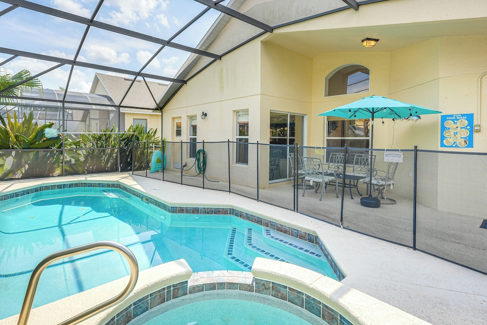 3 Mi to Disney World: Poolside Oasis w/ Game Room