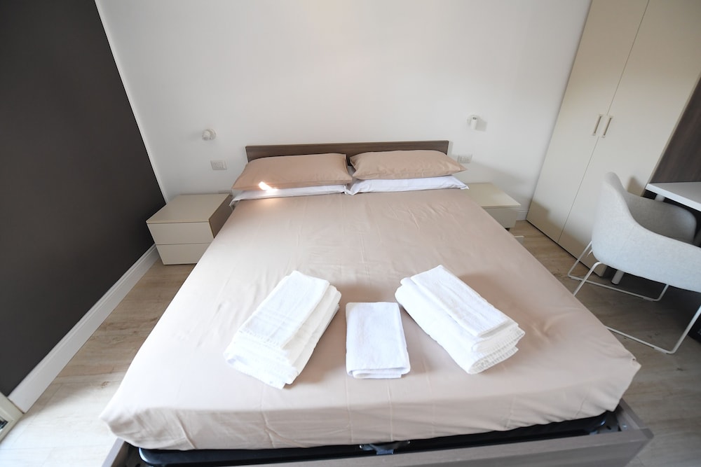 Scilla SeaFront Rooms