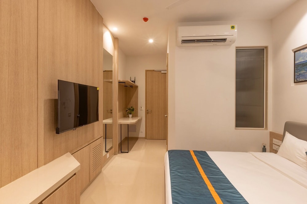Hotel Shreeji Vatika-Airport Road