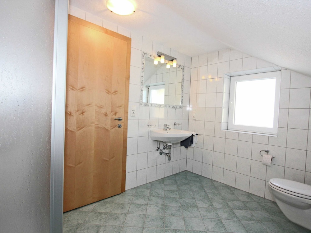 Chalet in Fiss Near Ski Lifts view 5