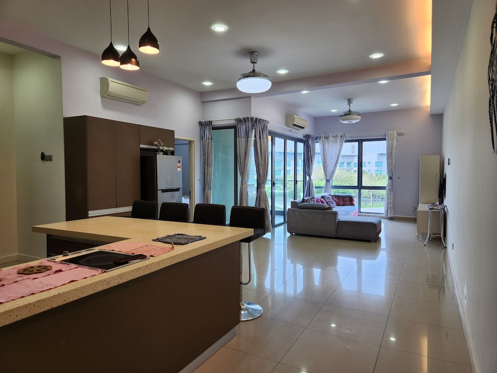 LSS HomeStay Imago the loft residence photo 4