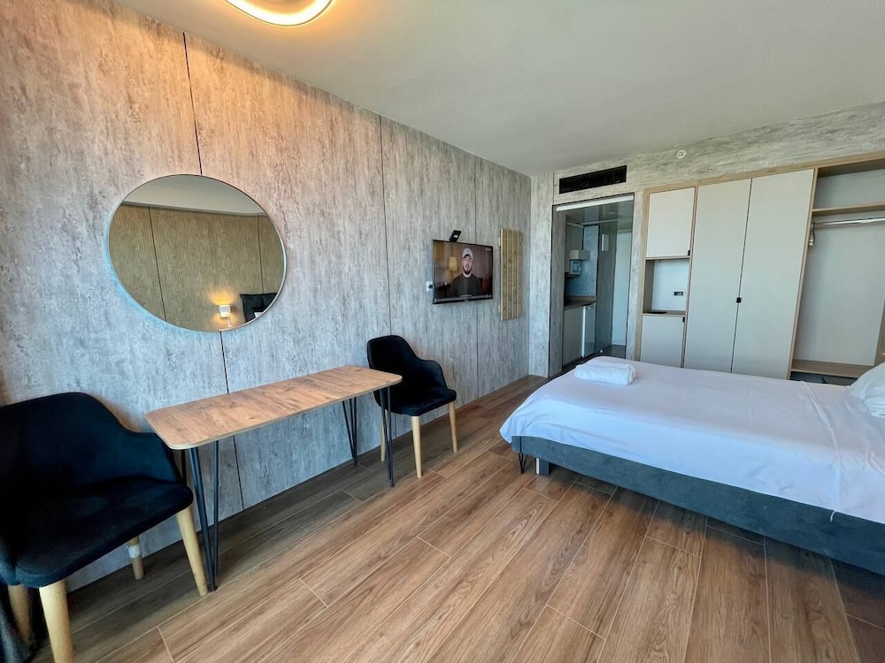 Carmel Holiday Apartments