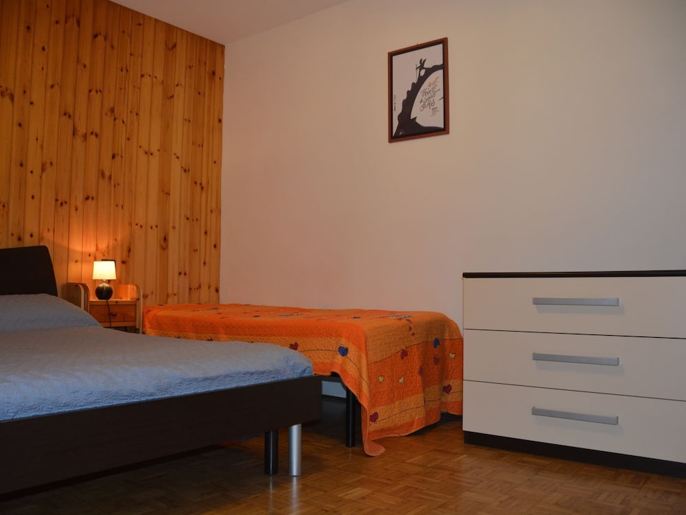 Hilltop Chalet in Antey-Saint-André near Ski Area view 5