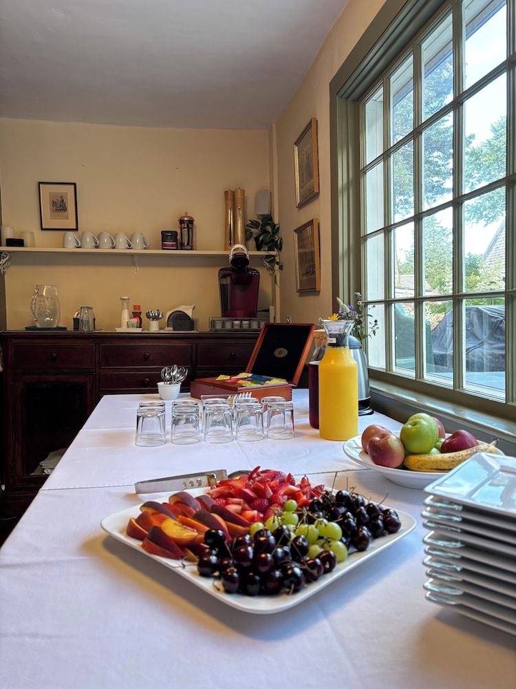 Sea Meadow Inn
