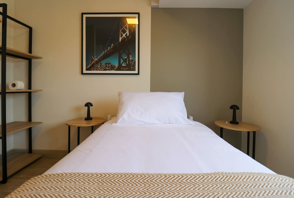 w Prestigious 2BR w Balcony in Barranco