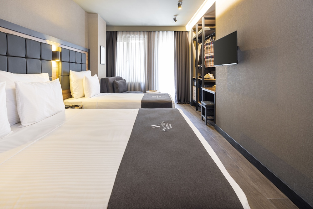 Marius Otel - Image 9