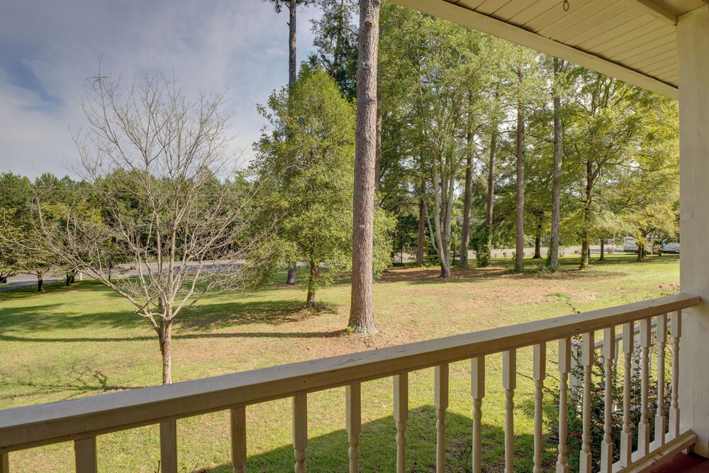 Scottsboro Retreat 4 Mi to Guntersville Lake view 4