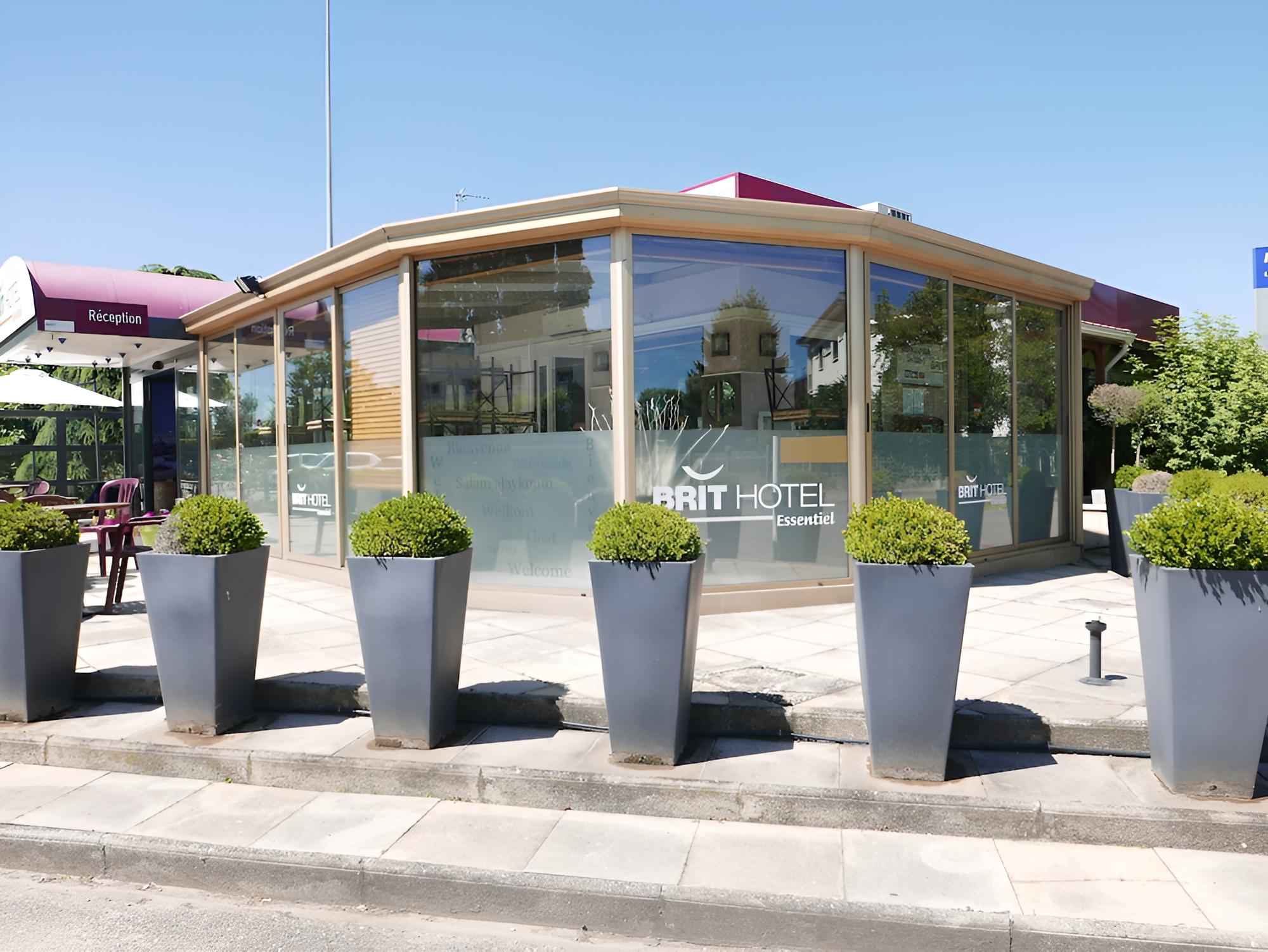 Bron Vacations - Brit Hotel Lyon Eurexpo - Property Image 2