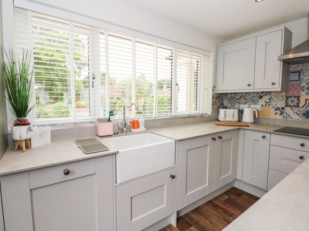 Daisy Tree Cottage