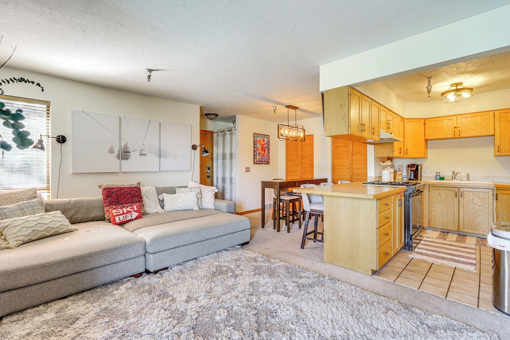 Walk to Old Town Park City: Unit w/ Shared Hot Tub