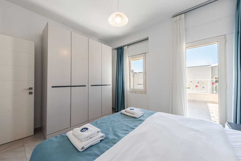 Tranquil Apartment With Pool Access - Manjola