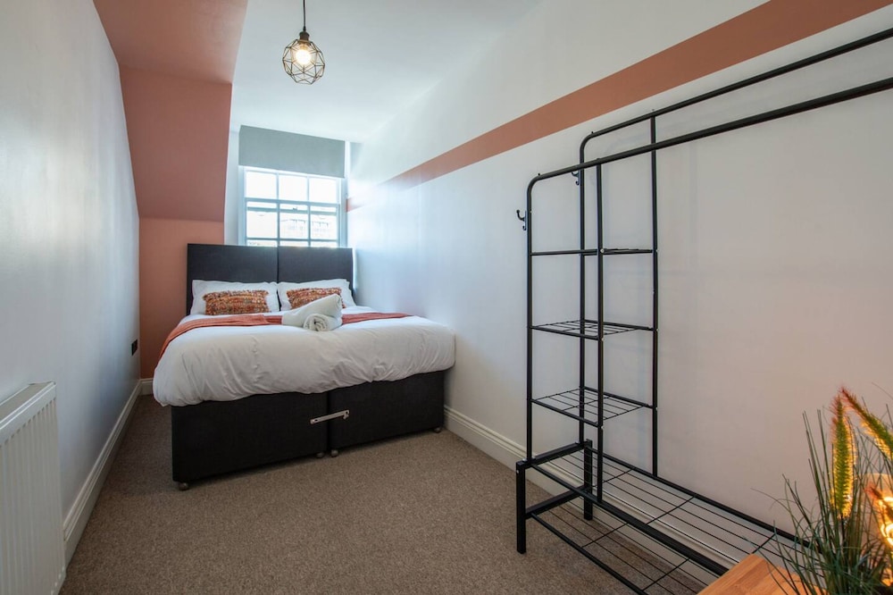 in Bournemouth With 2 Bedrooms and 1 Bathrooms