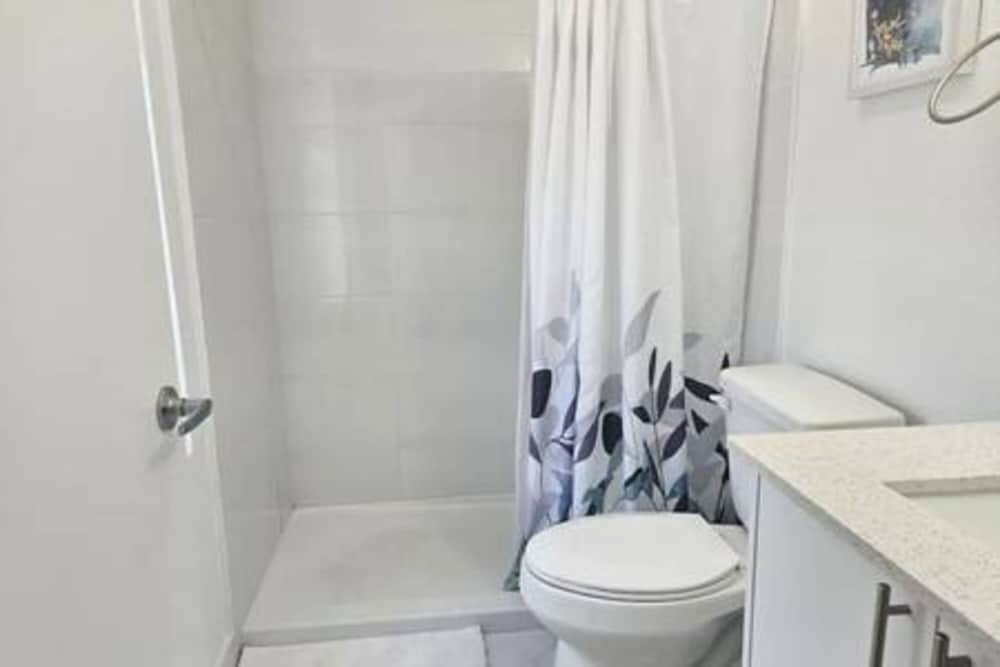 25893 Sw 144 CT 3 Bed 2 5 Bath Townhome Rooftop 1 Parking Spot