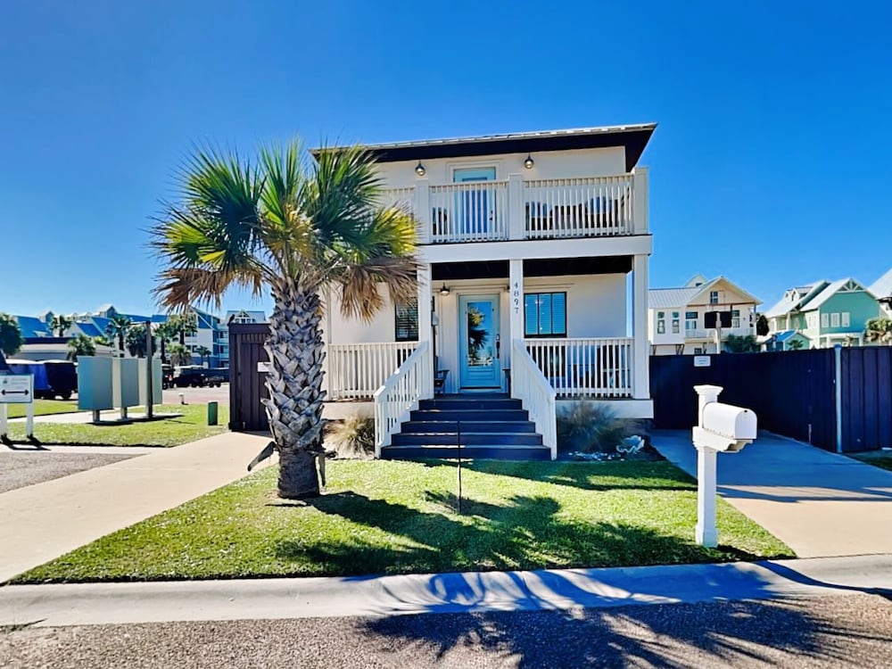 Sugar Shack by Silver Sands Vacation Rentals